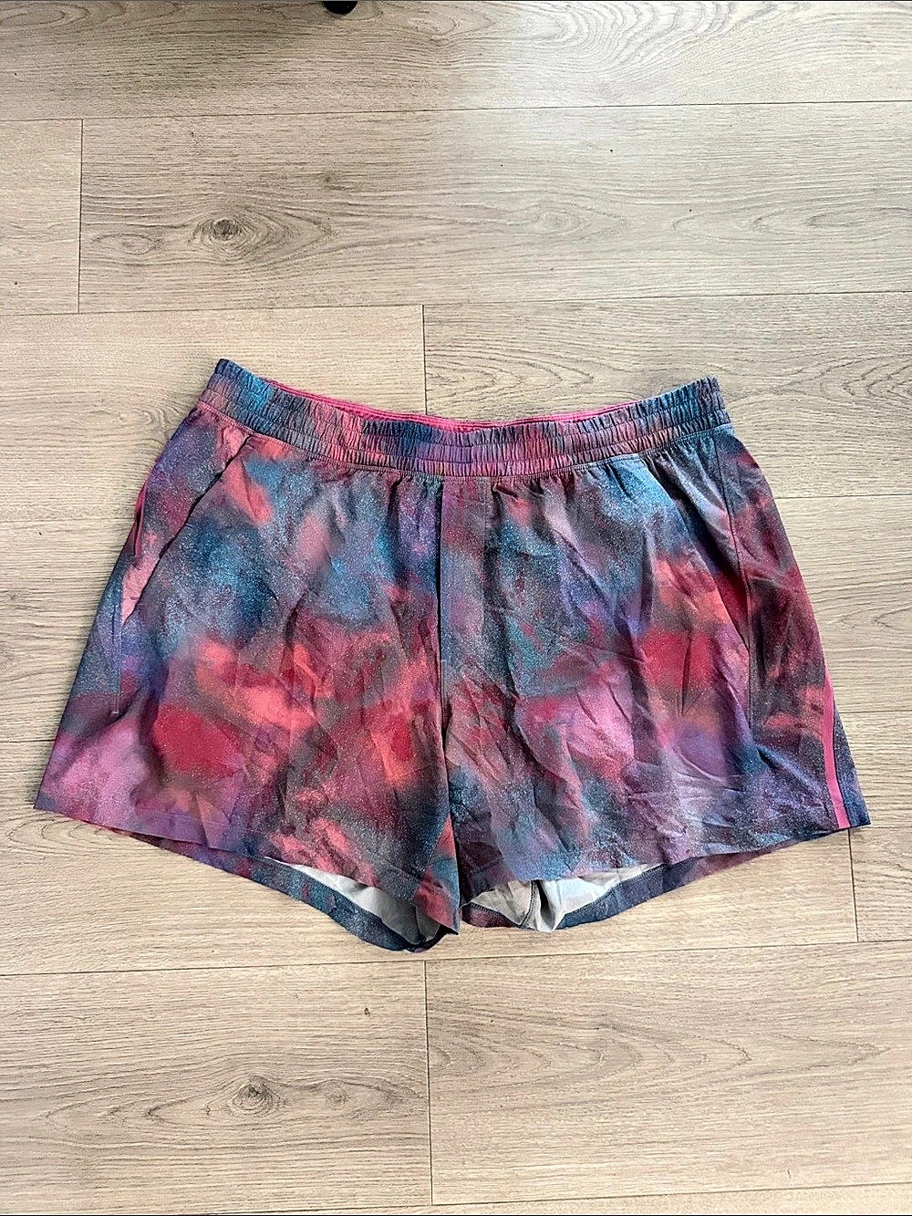 lululemon Lined Short Abstract Athletic Shorts in Pink & Blue XXL